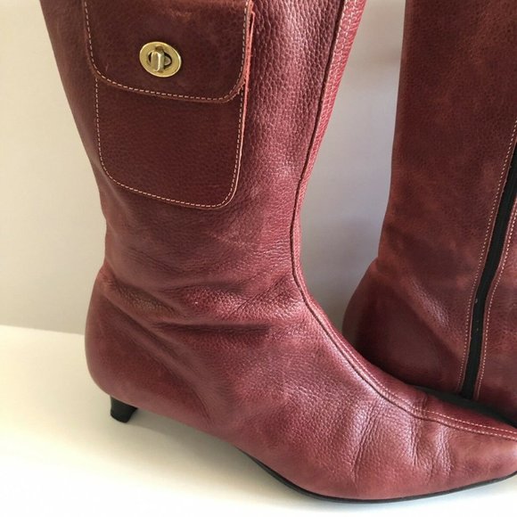Coach Women, Maroon Colored Boots. - Picture 1 of 8